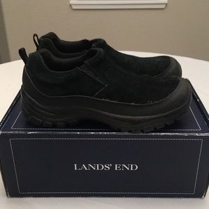 Lands’ End clogs